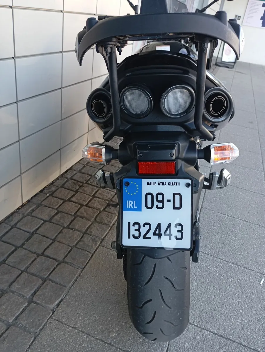 Suzuki gsr 600  ( Tax 09-26 ) - Image 2