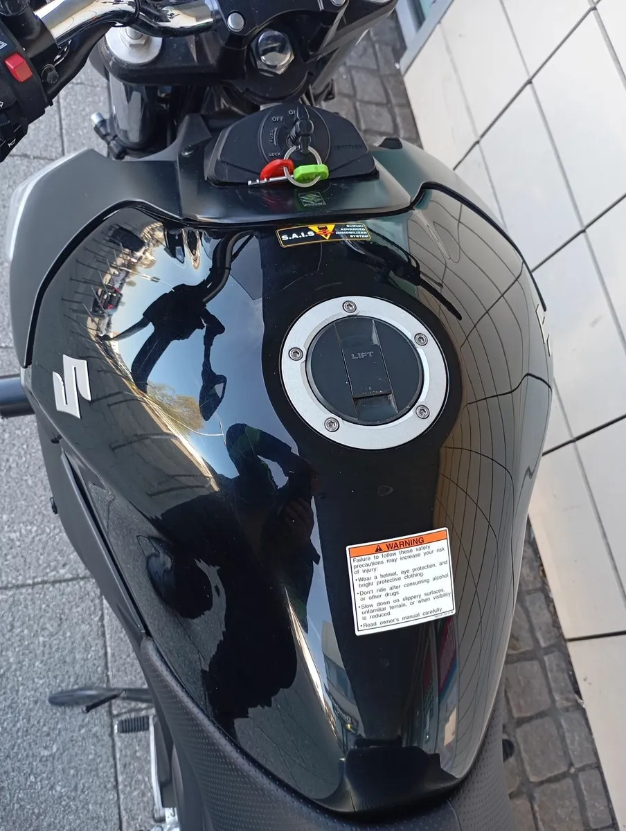Suzuki gsr 600  ( Tax 09-26 ) - Image 3