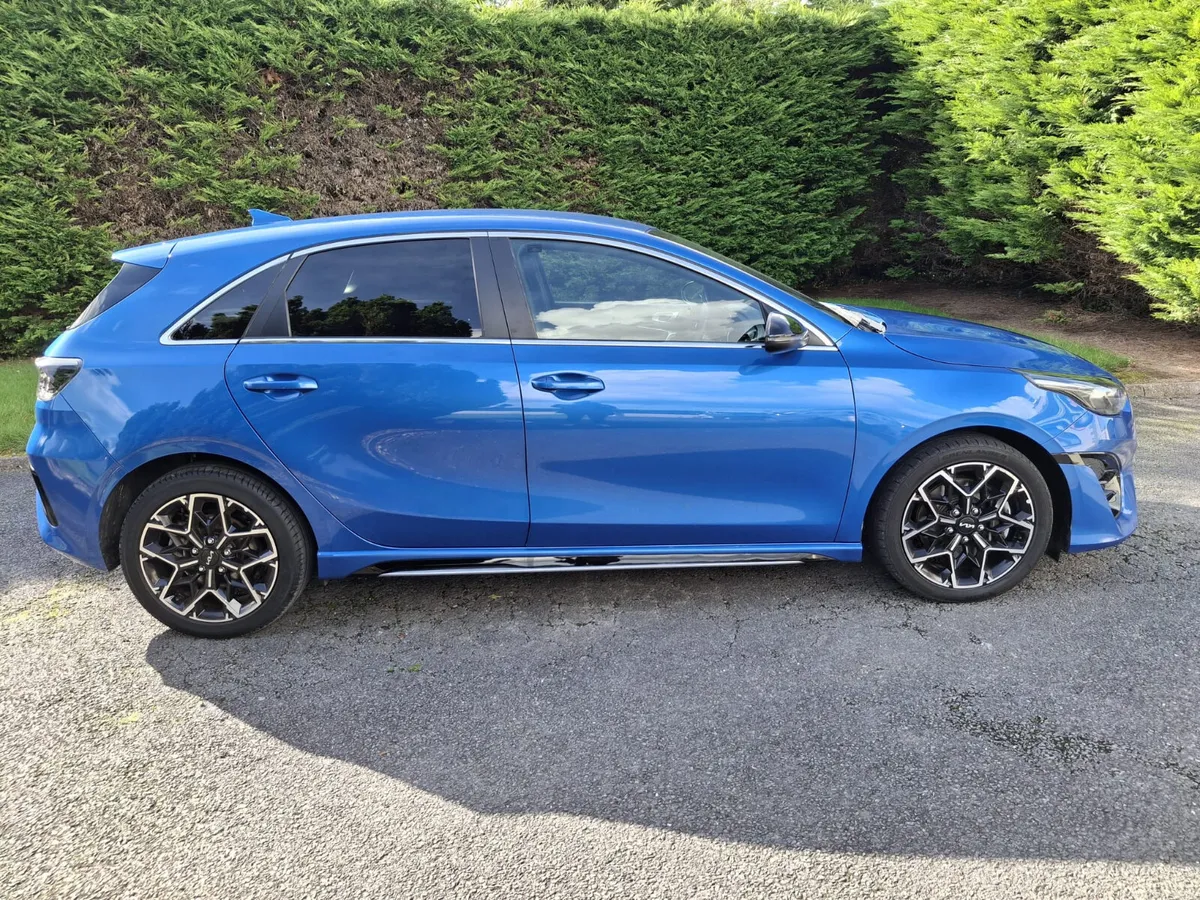 Kia Ceed 2023 - Image 1