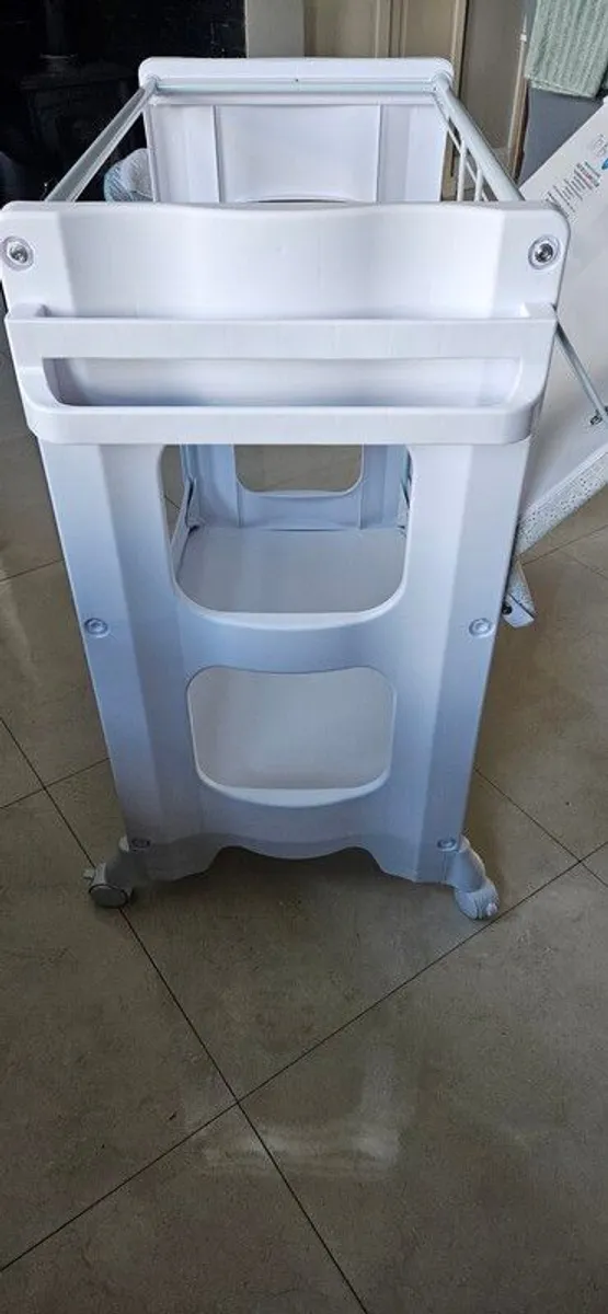 Babylo Bath and Baby Changing Table Koala Green - Image 3
