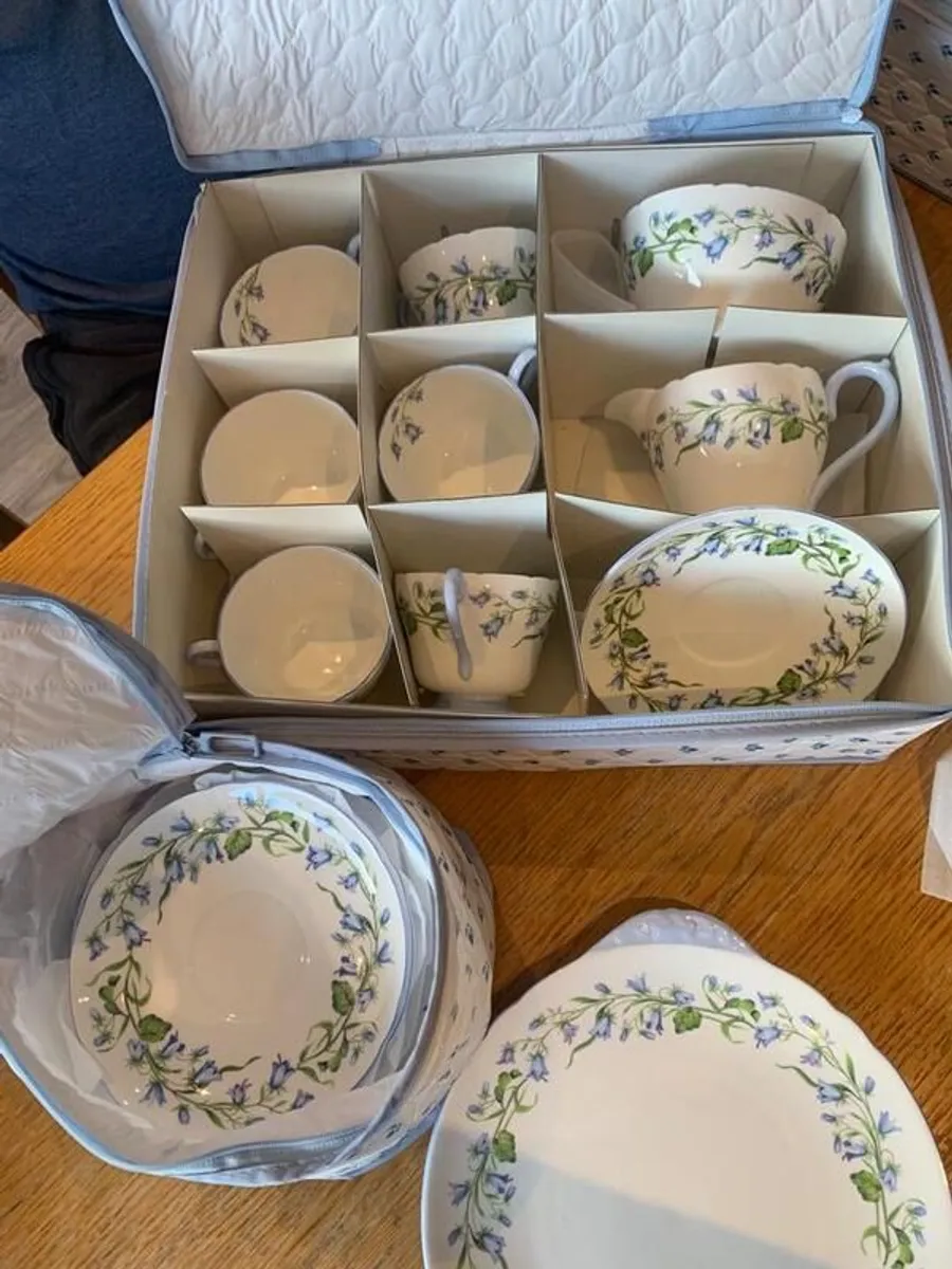 Vintage Shelley Harebell Tea Service for 6 - Image 2