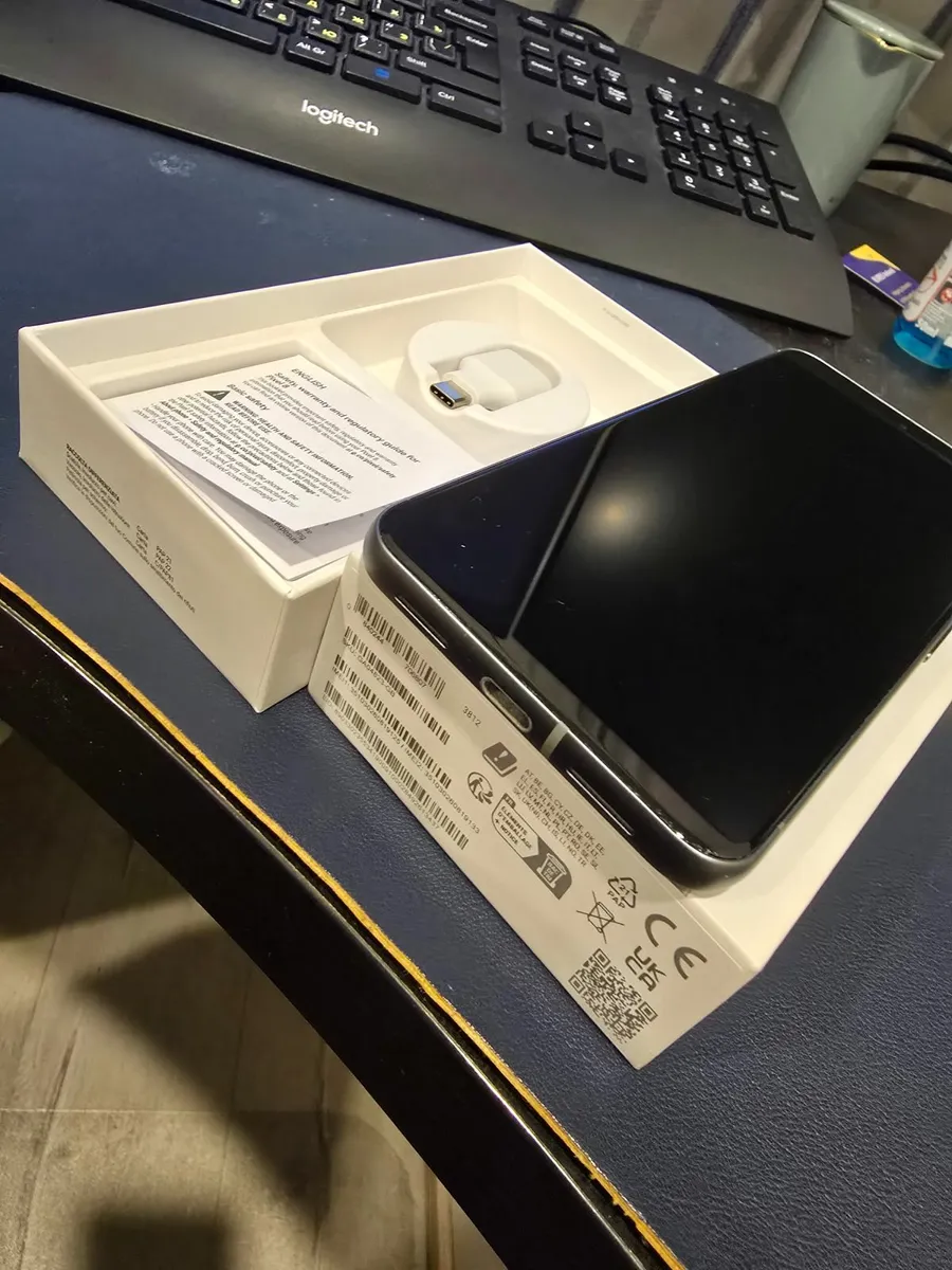 Google Pixel 8  5G - Image 2
