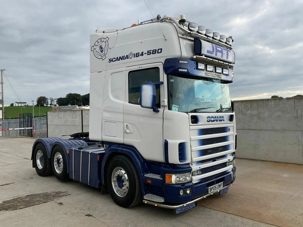SCANIA 164L-480 V8 6X2 TRACTOR UNIT - Image 1