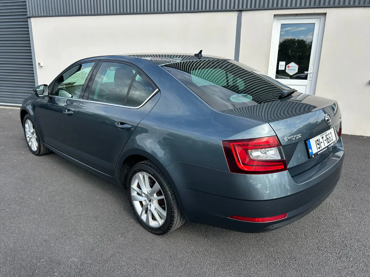Skoda Octavia 2019 - Image 3