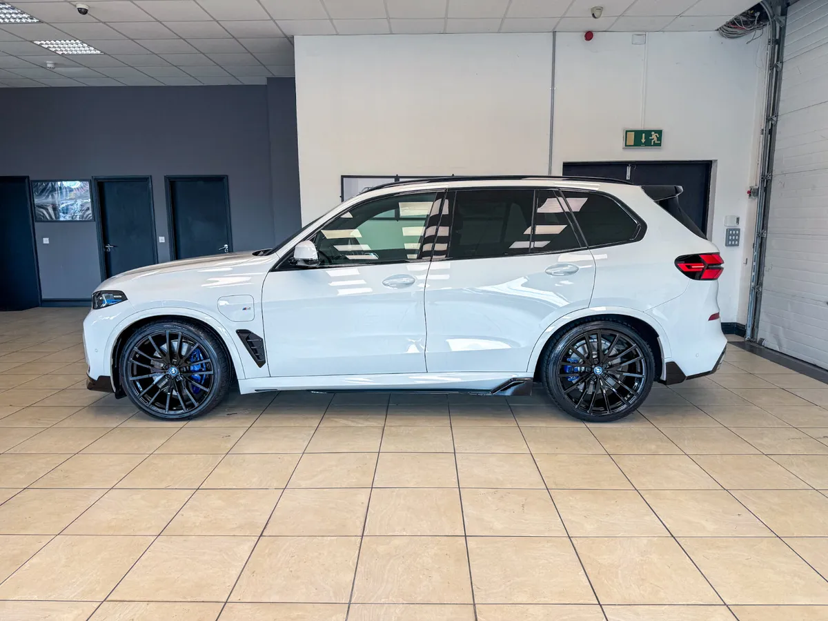 BMW X5 50e Msport- Comfort & Tech pack - Image 3