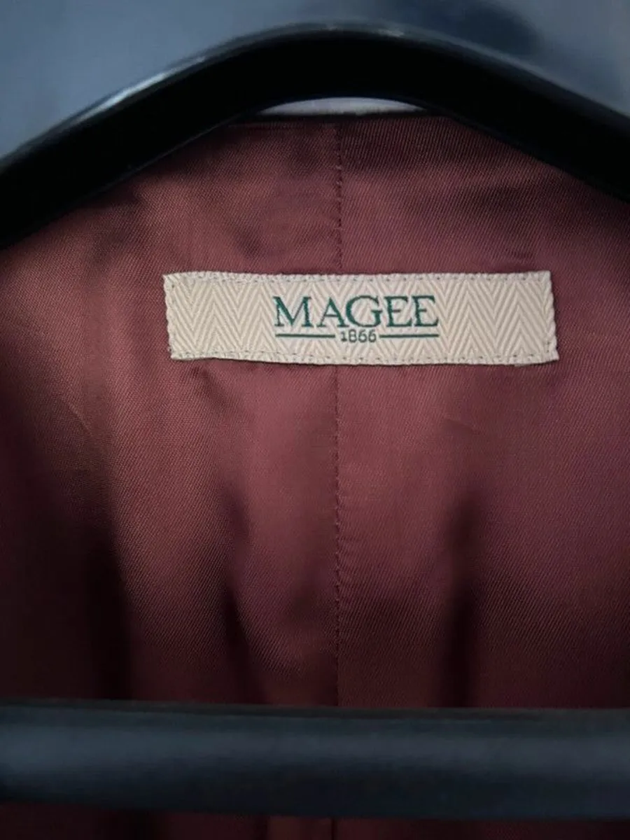 Men's Magee Donegal Tweed Waistcoat, M/L - Image 2