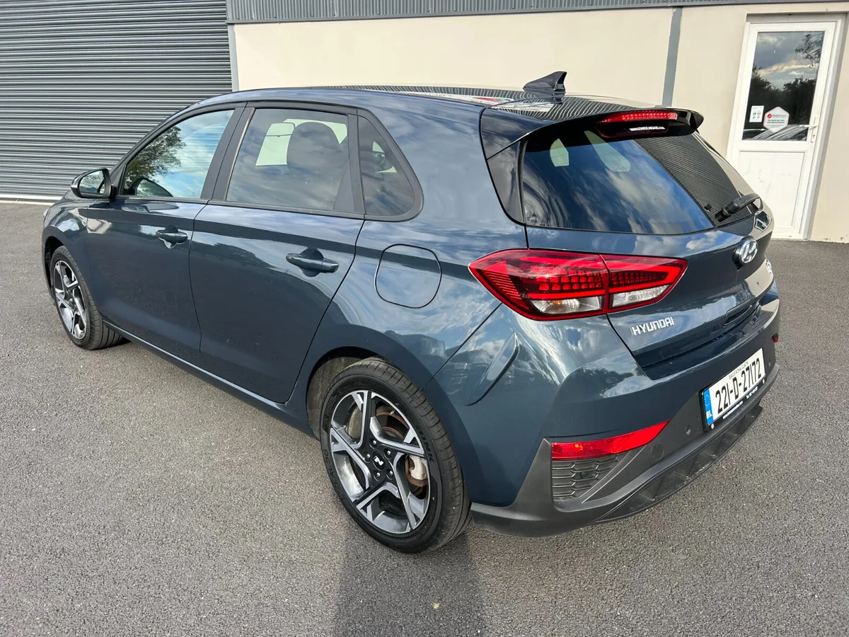 221 Hyundai i30 Deluxe N-Line 1.0 Petrol - Image 3