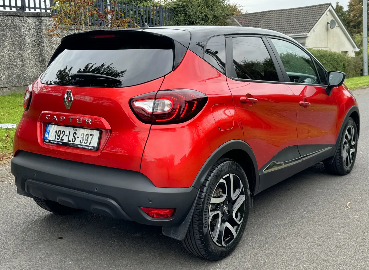 Renault Captur ICONIC 2019 - Image 4