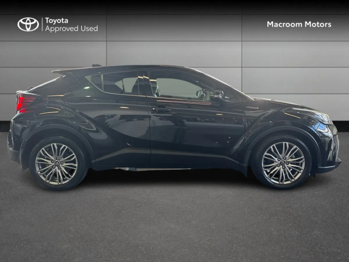 Toyota C-HR C-HR 1.8 HYBRID SOL WITH LOW MILEAGE - Image 3