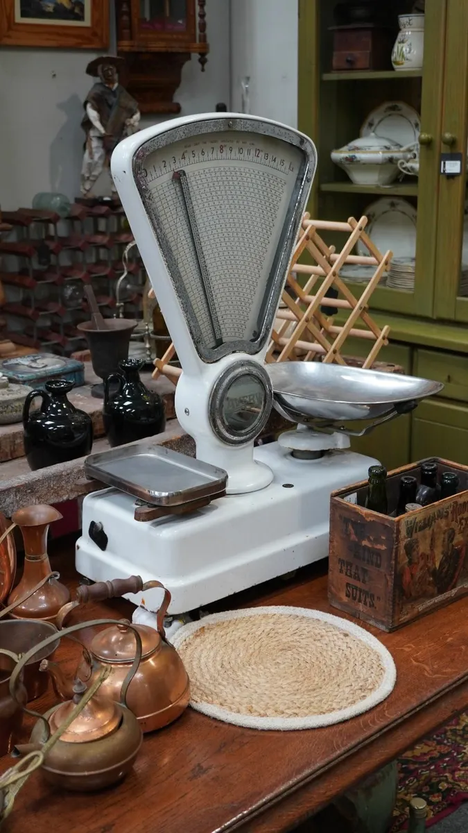 Antique Avery Shop Scale - Image 1
