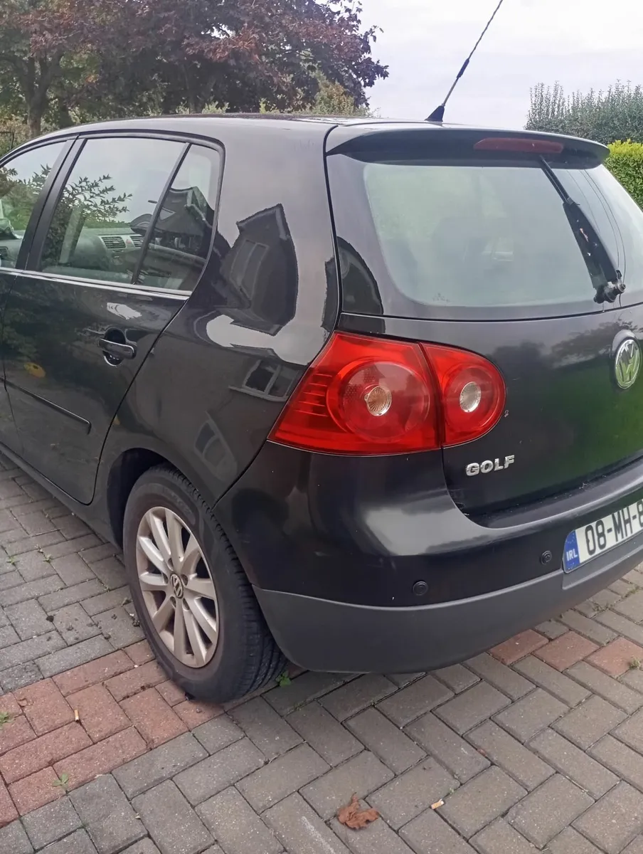 2008 Volkswagen Golf - Image 1