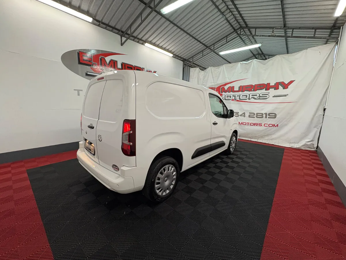 2020 VAUXHALL COMBO  SPORTIVE €50 PER WEEK - Image 3