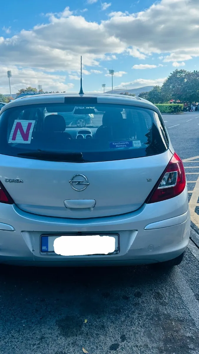 very low kms, non imported Opel Corsa 2013 - Image 2