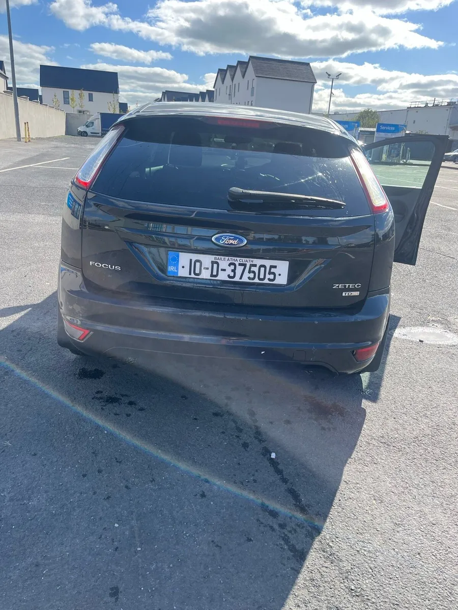Ford Focus 2010 - Image 4