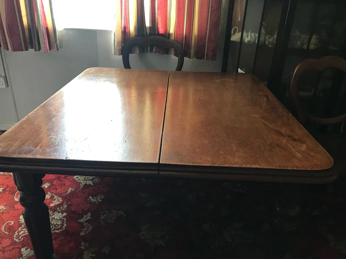 Antique table & furniture - Image 3