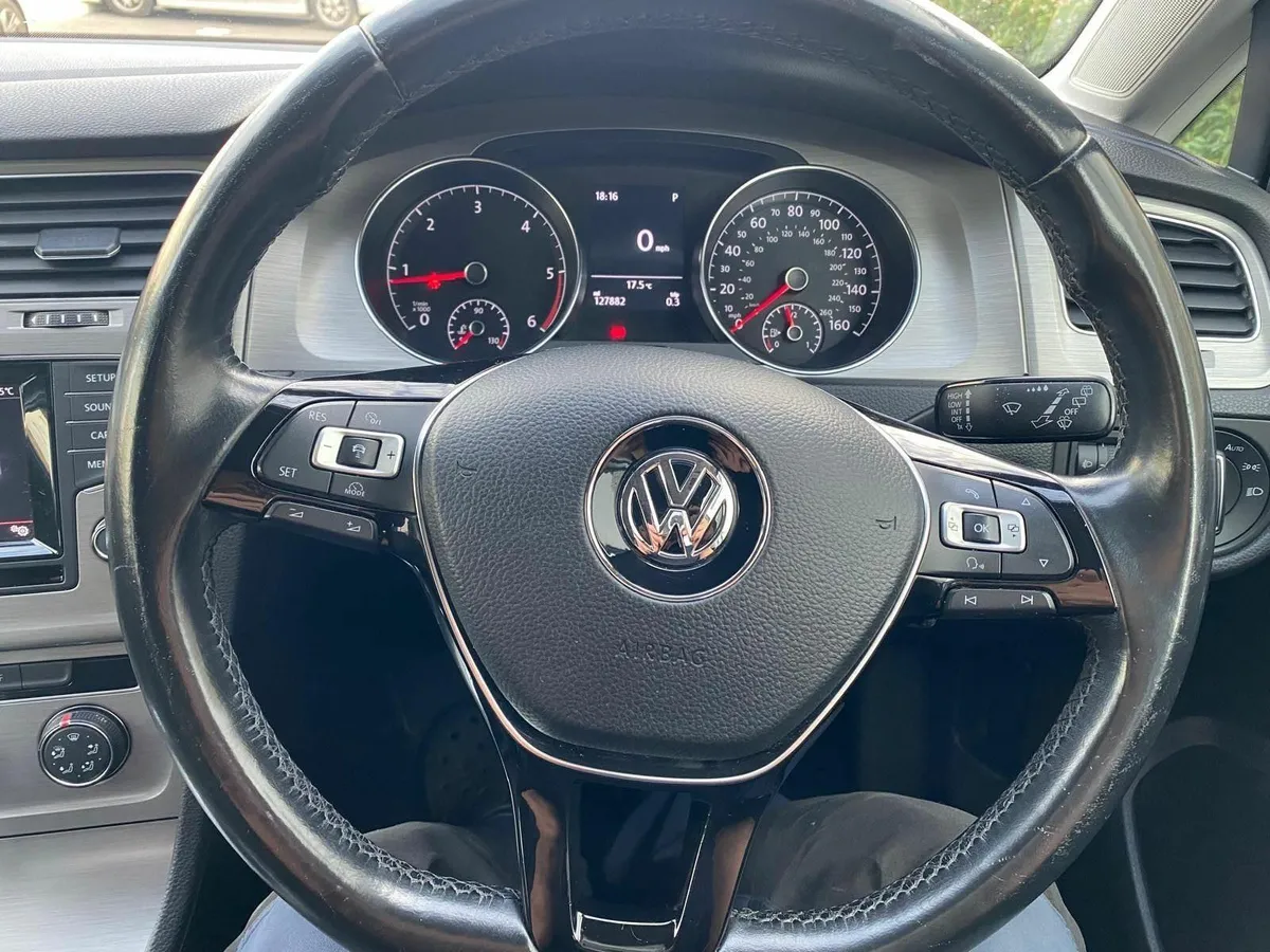 Volkswagen Golf 2014 - Image 2