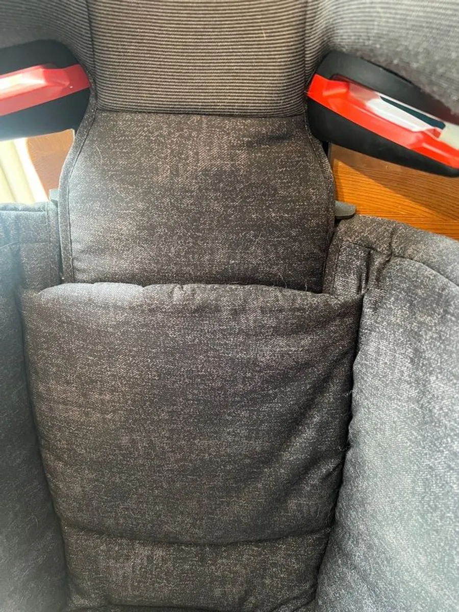 Maxi-Cosi RodiFix Highback Isofix Booster Seat - Image 2