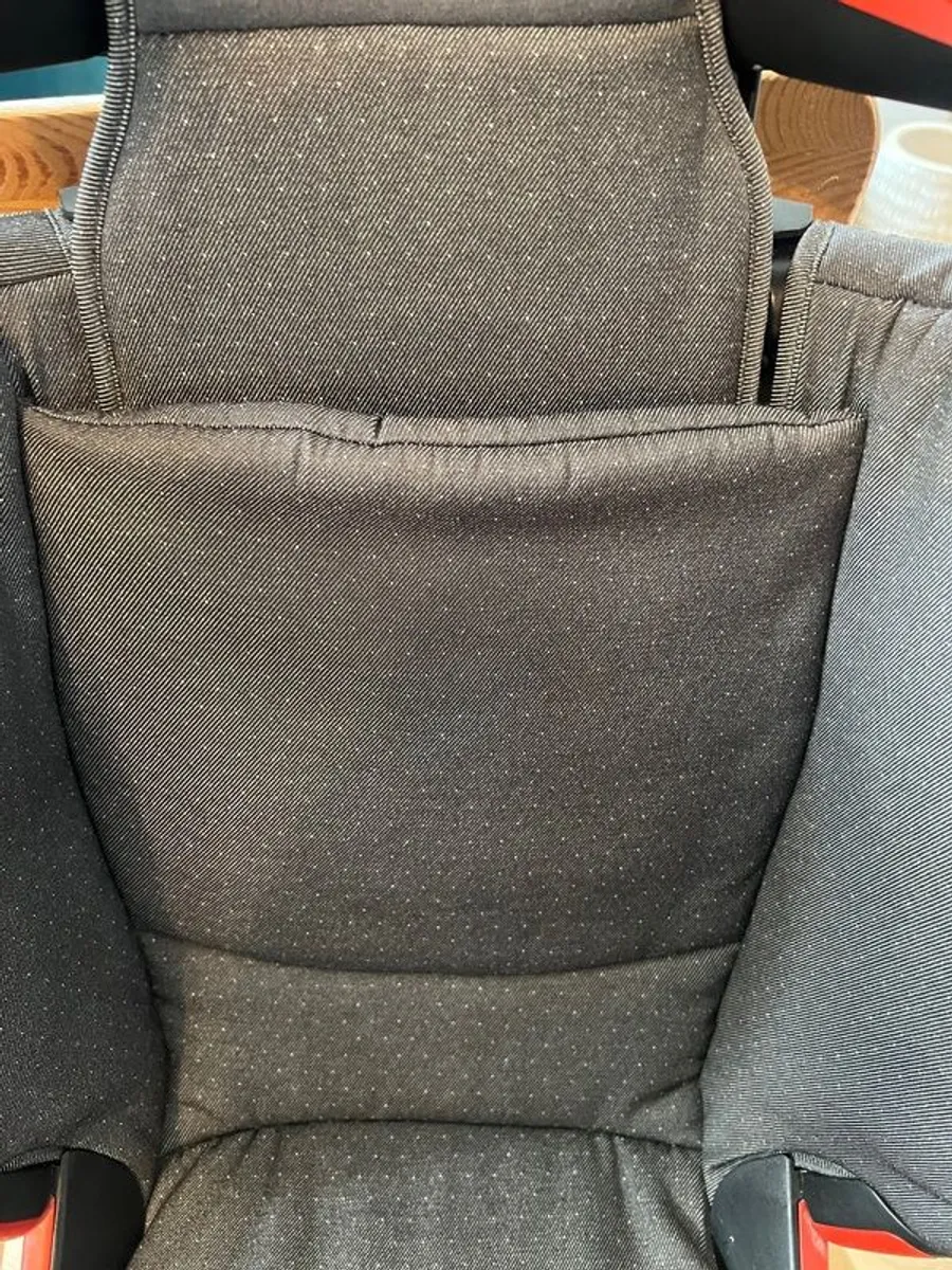 Maxi-Cosi RodiFix Highback Isofix Booster Seat - Image 3
