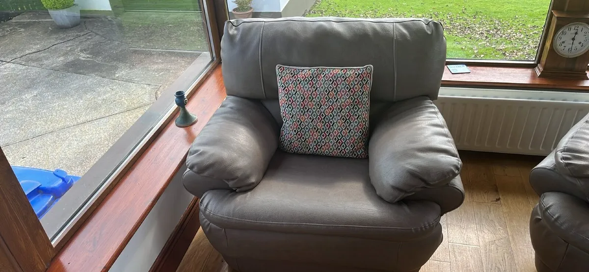 Furniture - Image 3