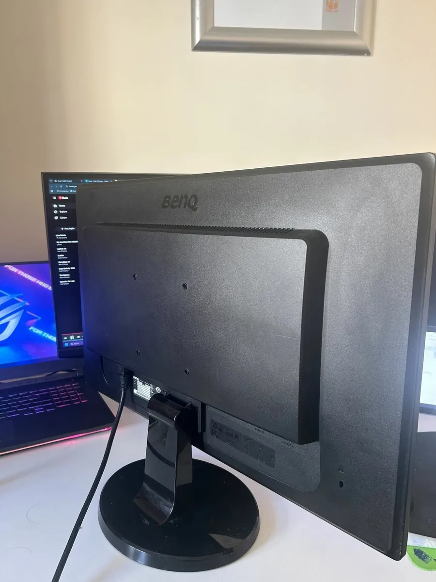 BenQ 24 Inch Monitor - Image 2