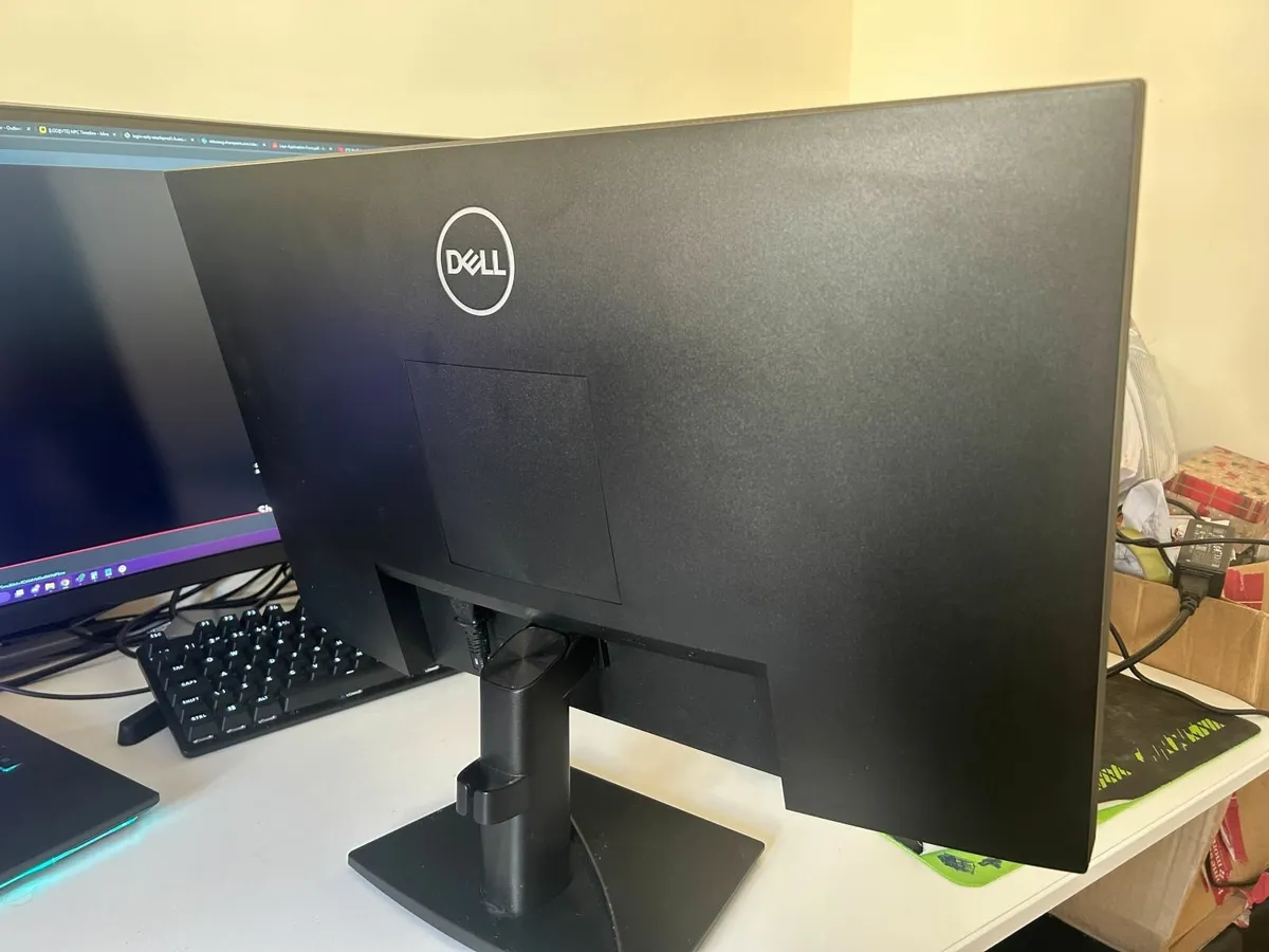 Dell 24 Inch Monitor - Image 2