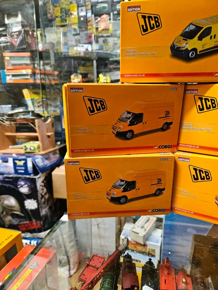Corgi JCB Vans - Image 2