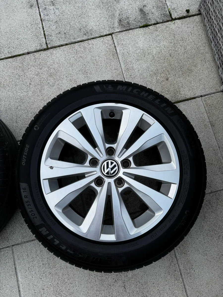 Volkswagen Golf Alloys (x3) - Image 2