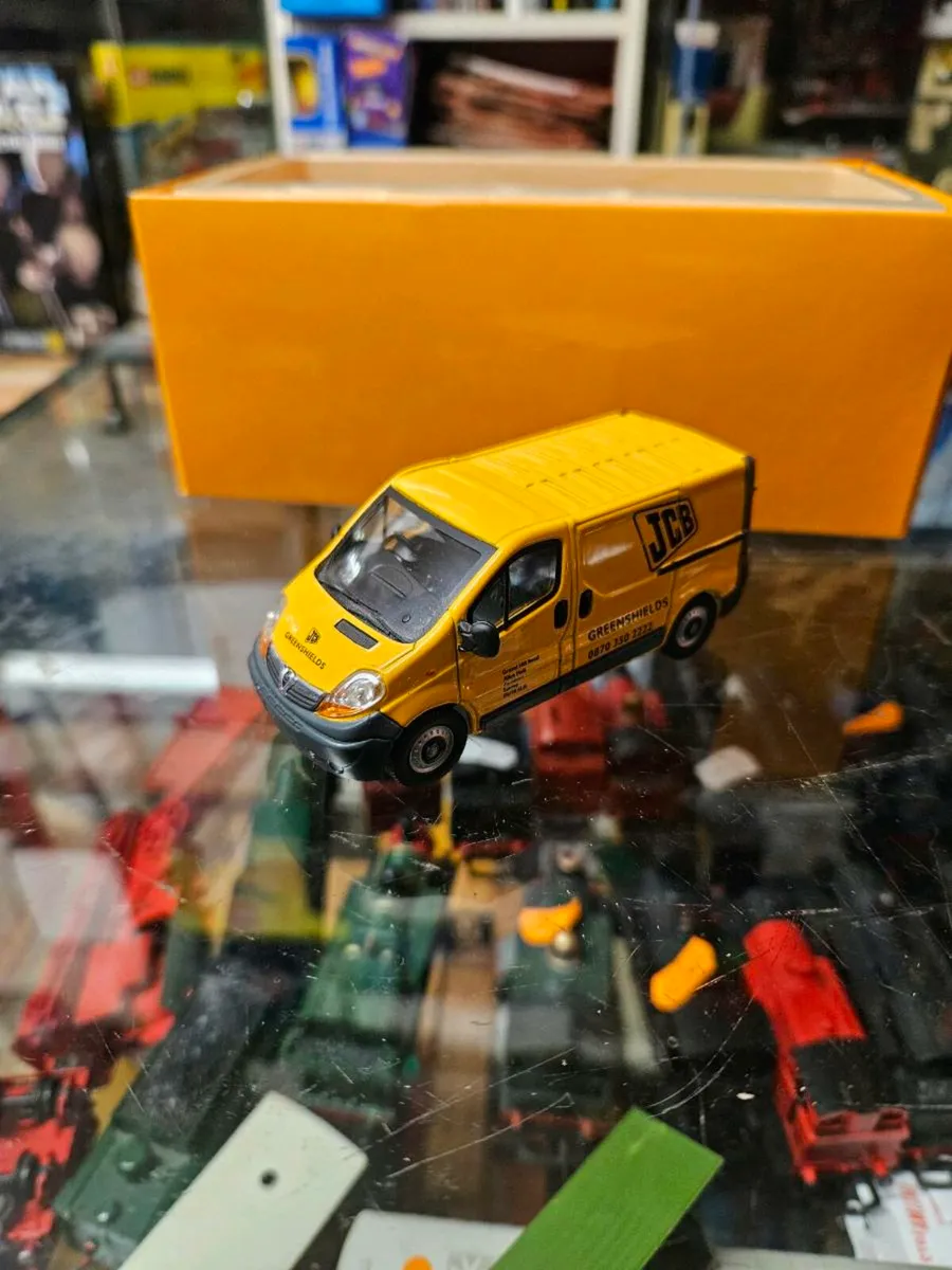 Corgi JCB Vauxhall Vivaro Van 1.50 - Image 4