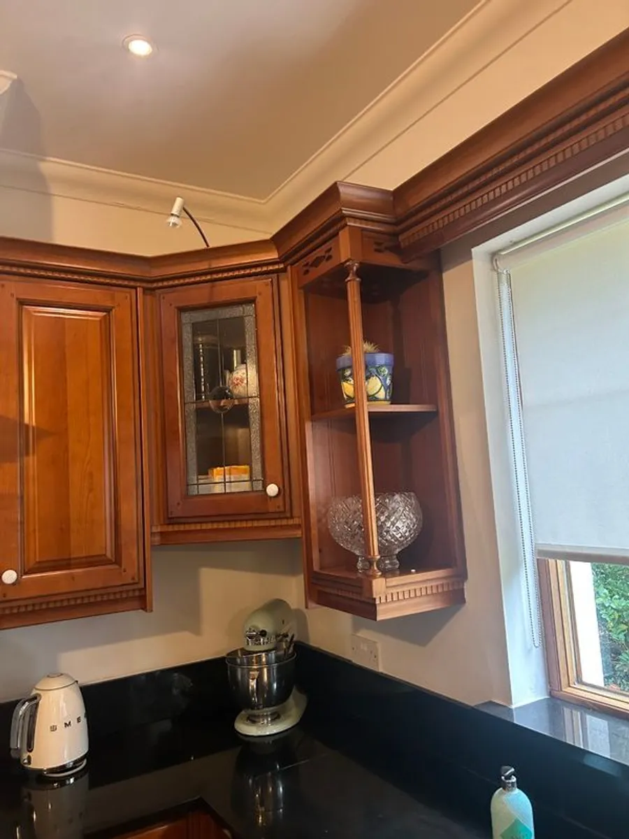 Fully fitted Kitchen units plus granite counter - Image 1