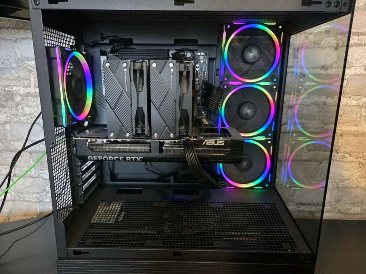 Gaming computer 5070TI + 7800x3D - Image 2