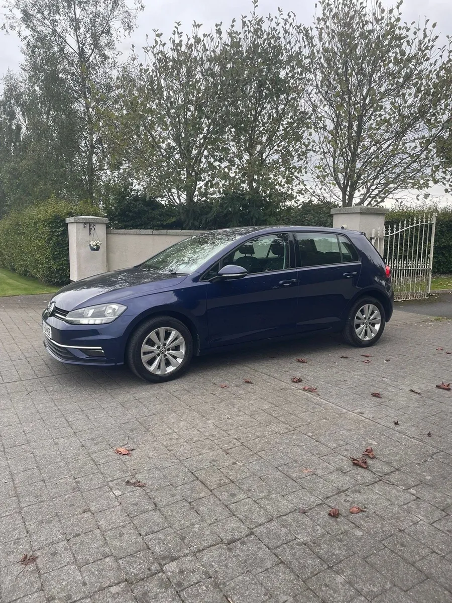 191 Volkswagen Golf 1.6L Tdi Comfort line - Image 3