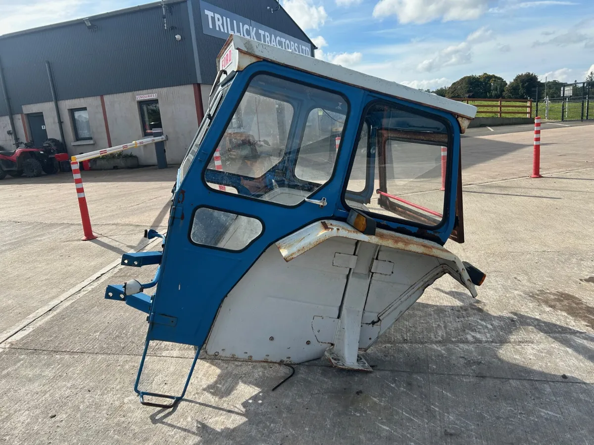 Ford 4000 4600 5000 7000 Cab - Image 3