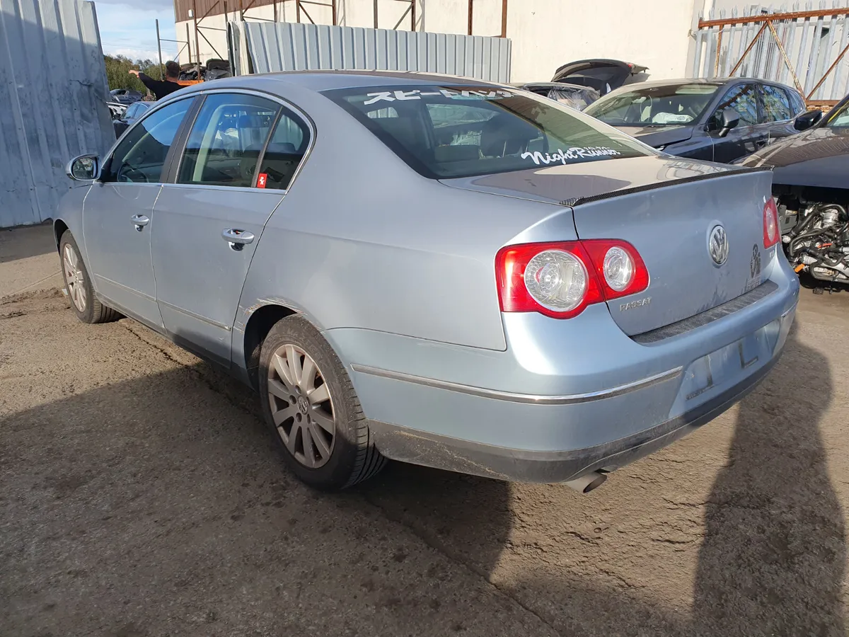 06 VOLKSWAGEN PASSAT  1.6 FSI (BLF) FOR BREAKING - Image 3