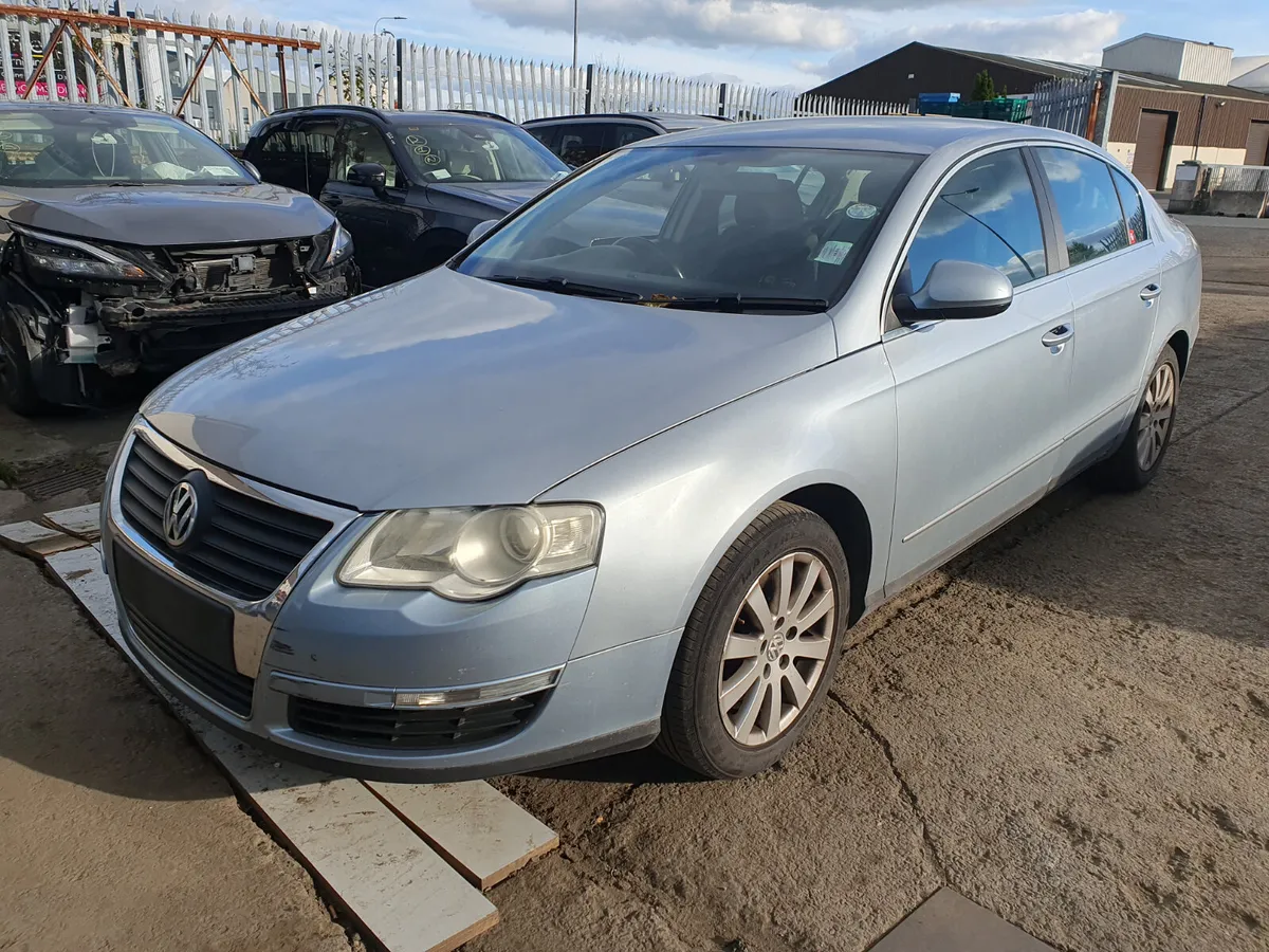 06 VOLKSWAGEN PASSAT  1.6 FSI (BLF) FOR BREAKING - Image 2