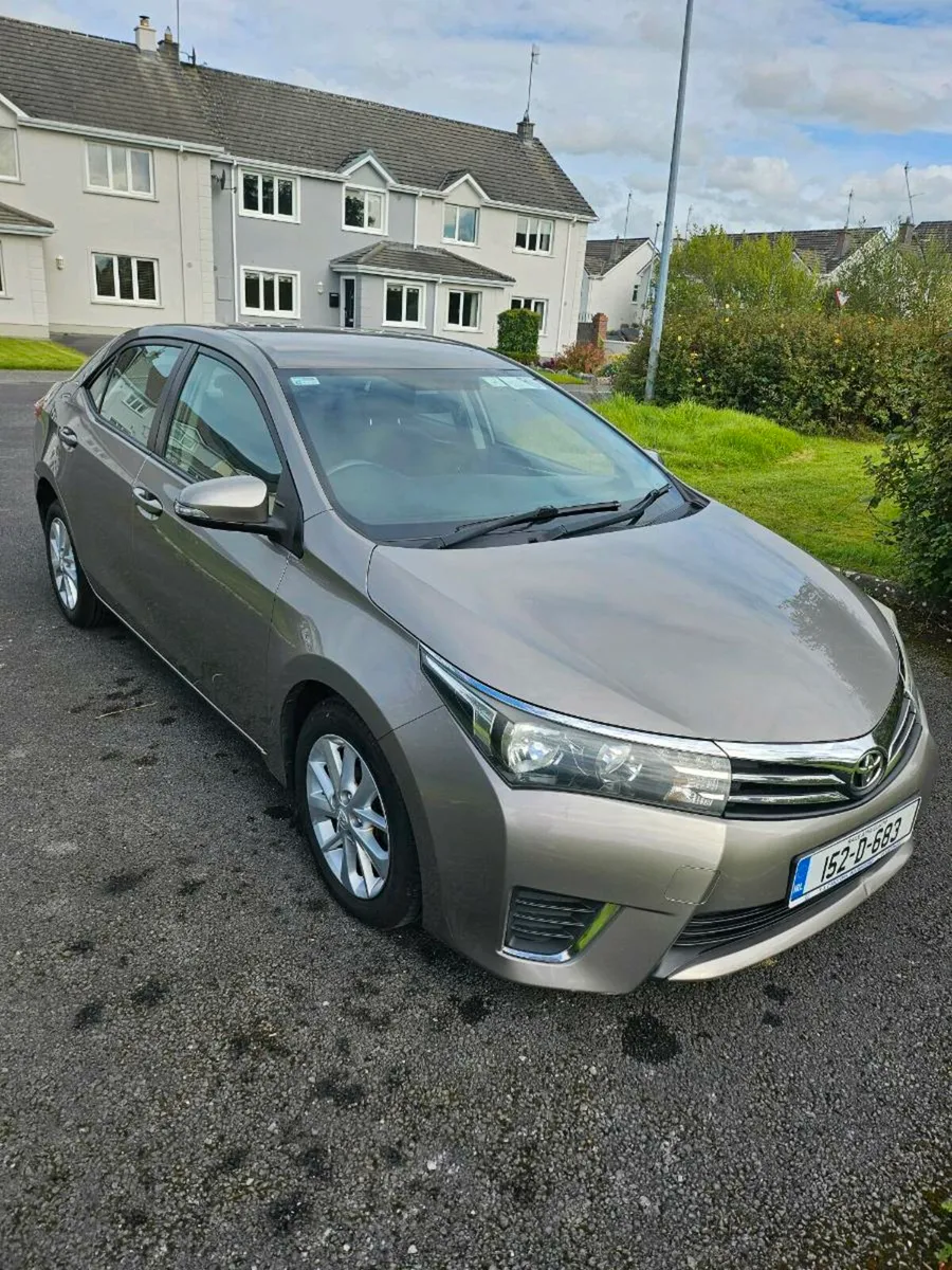 Toyota Corolla 2015 - Image 2