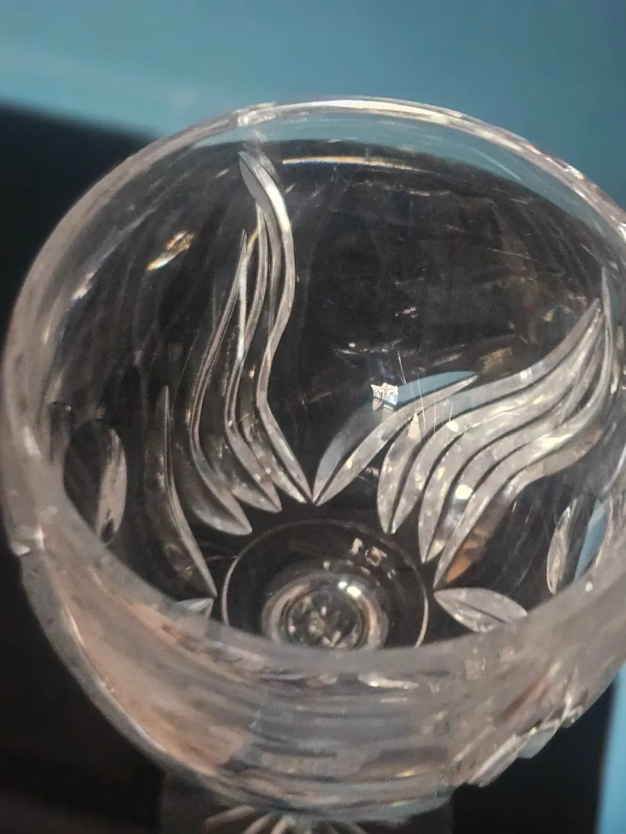 Dingle Crystal Wine Goblets - Image 3