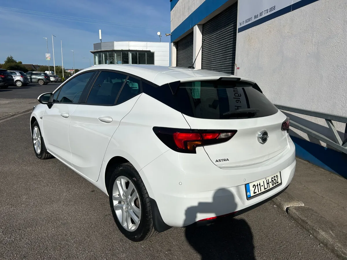 Opel Astra  FRESH NCT 01/27 - Image 3