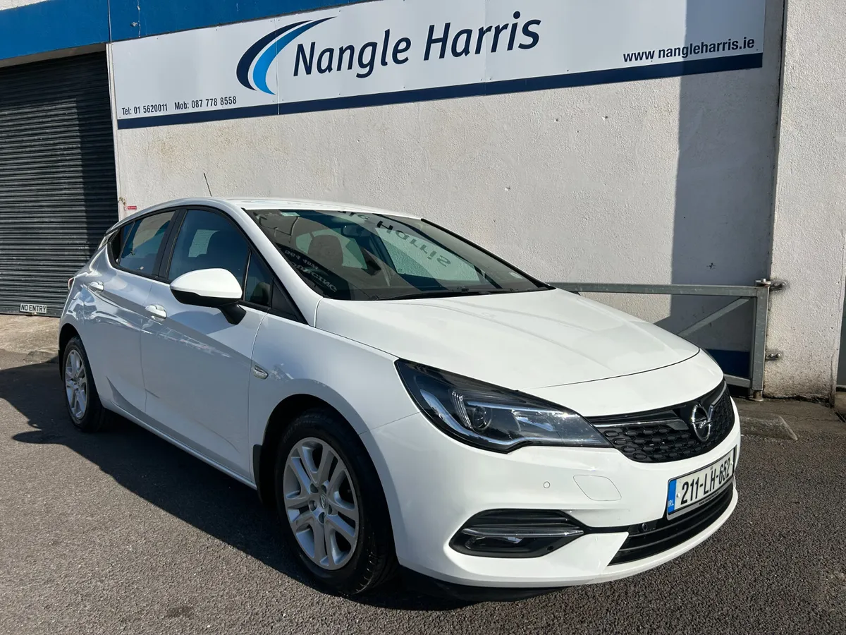 Opel Astra  FRESH NCT 01/27 - Image 4