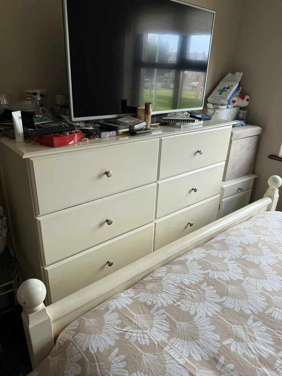 King size bedroom set - Image 2