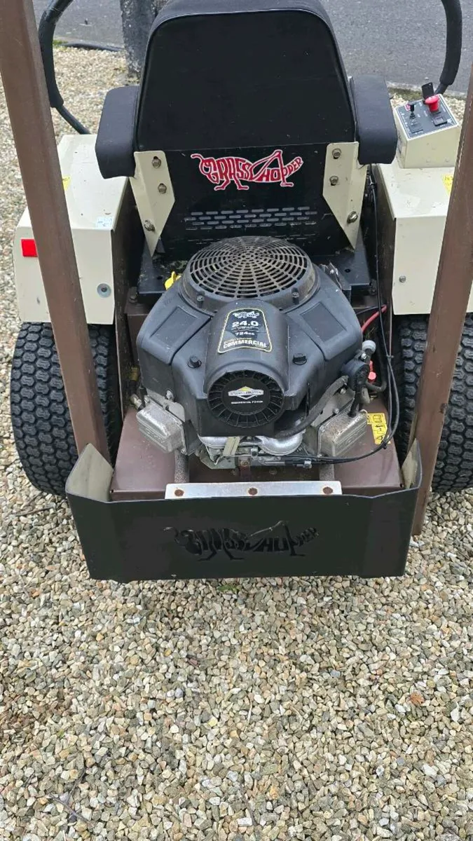 24hp Zero Turn - Image 4