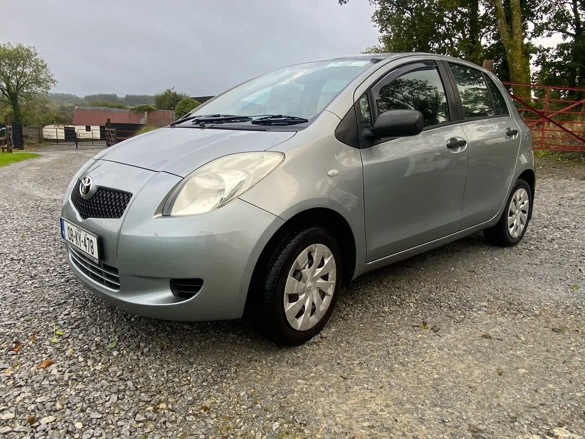 Toyota Yaris for sale - Image 2