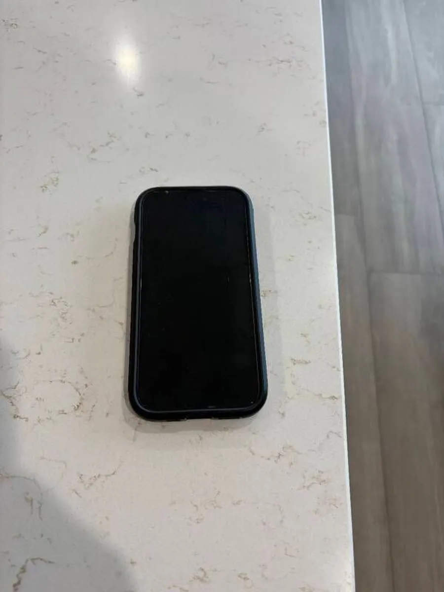 iPhone 15 128gb - Image 3
