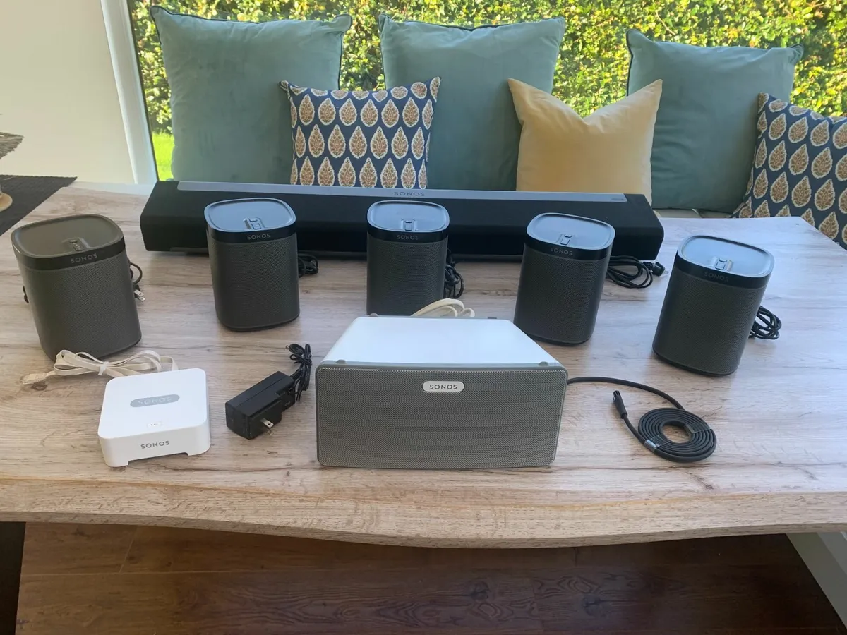 Sonos Home Audio Bundle+Soundbar - Image 1