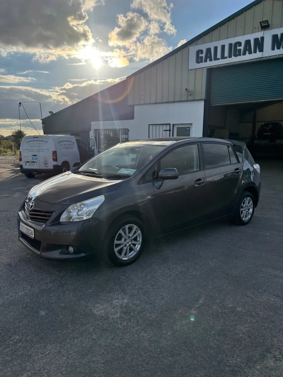 Toyota Verso 2010 - Image 1