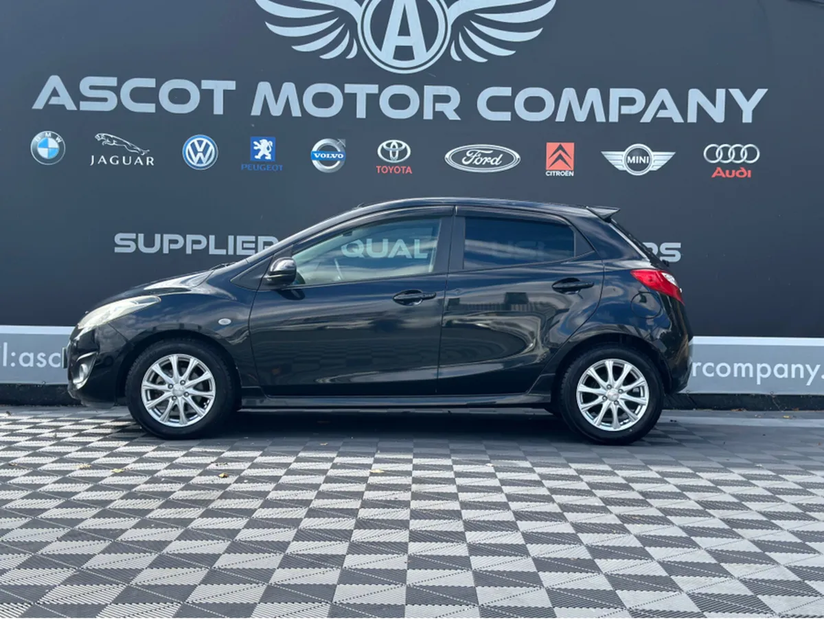 Mazda Demio Automatic - Image 3