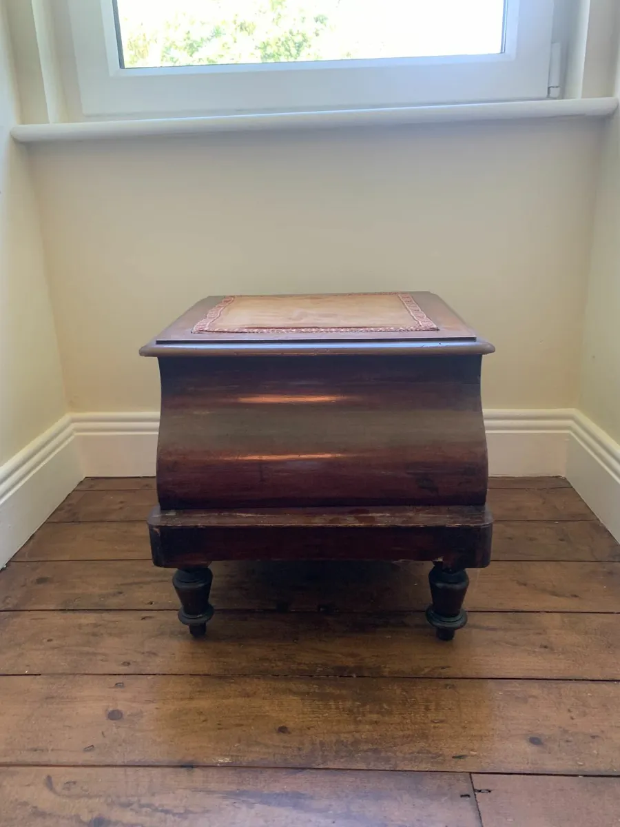 Victorian Children’s Commode – with ceramic pot - Image 1