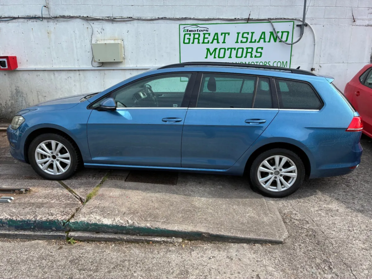 Volkswagen Golf 1.2i Petrol Automatic Estate - Image 3
