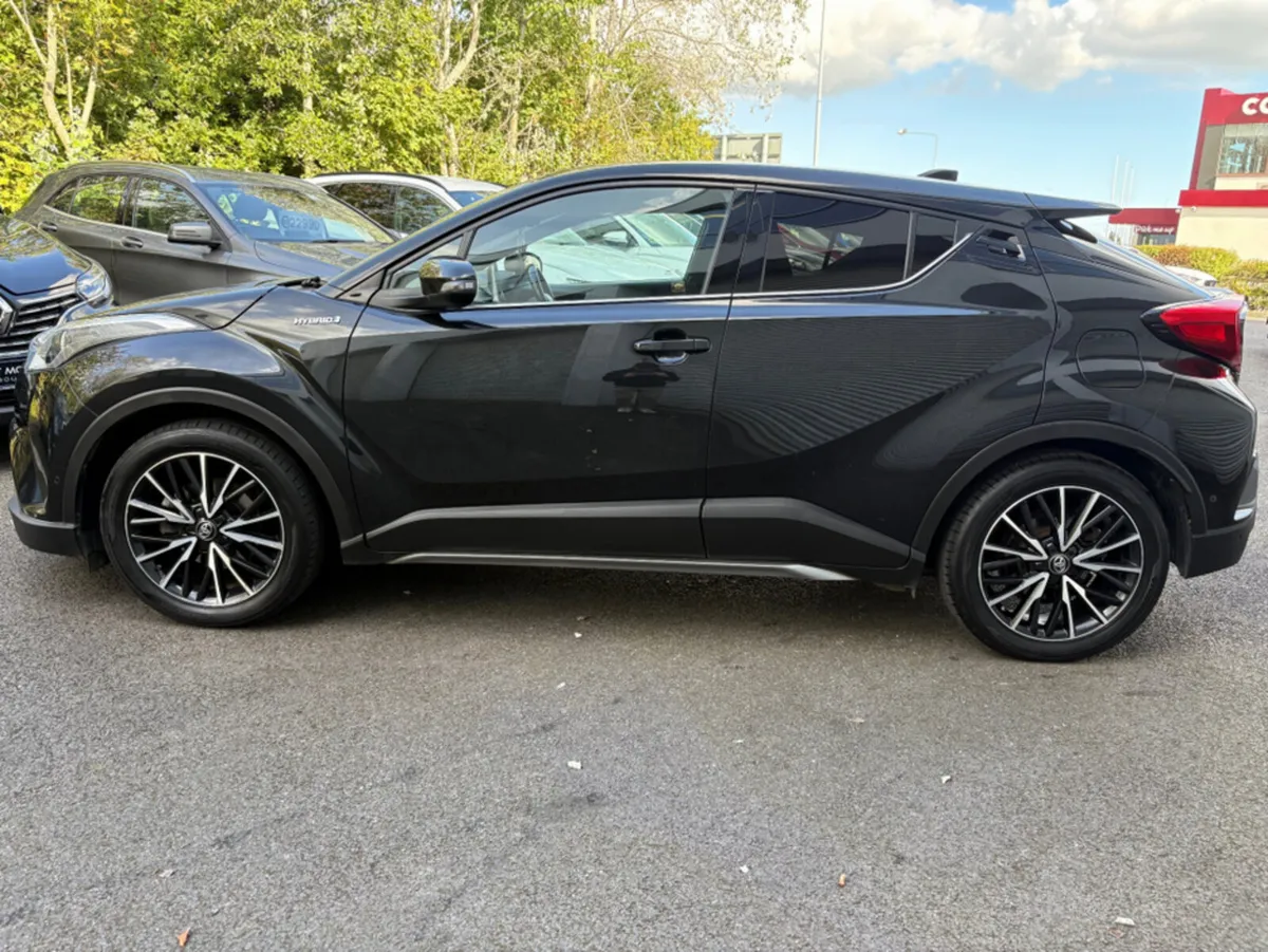 Toyota C-HR 1.8 EXCEL HEV CVT 5DR AUTO - Image 4