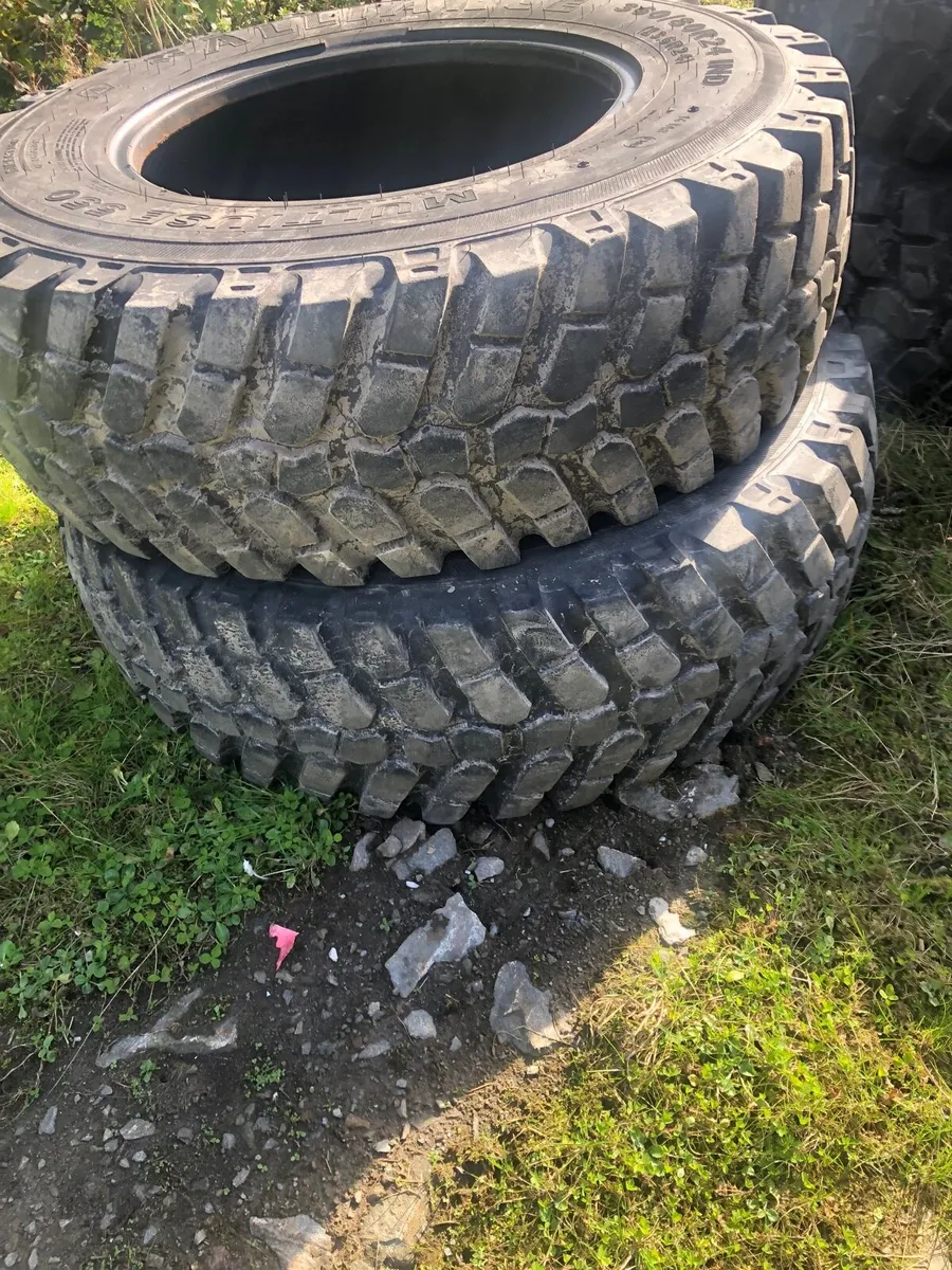 Full set Road Tyres - Image 4