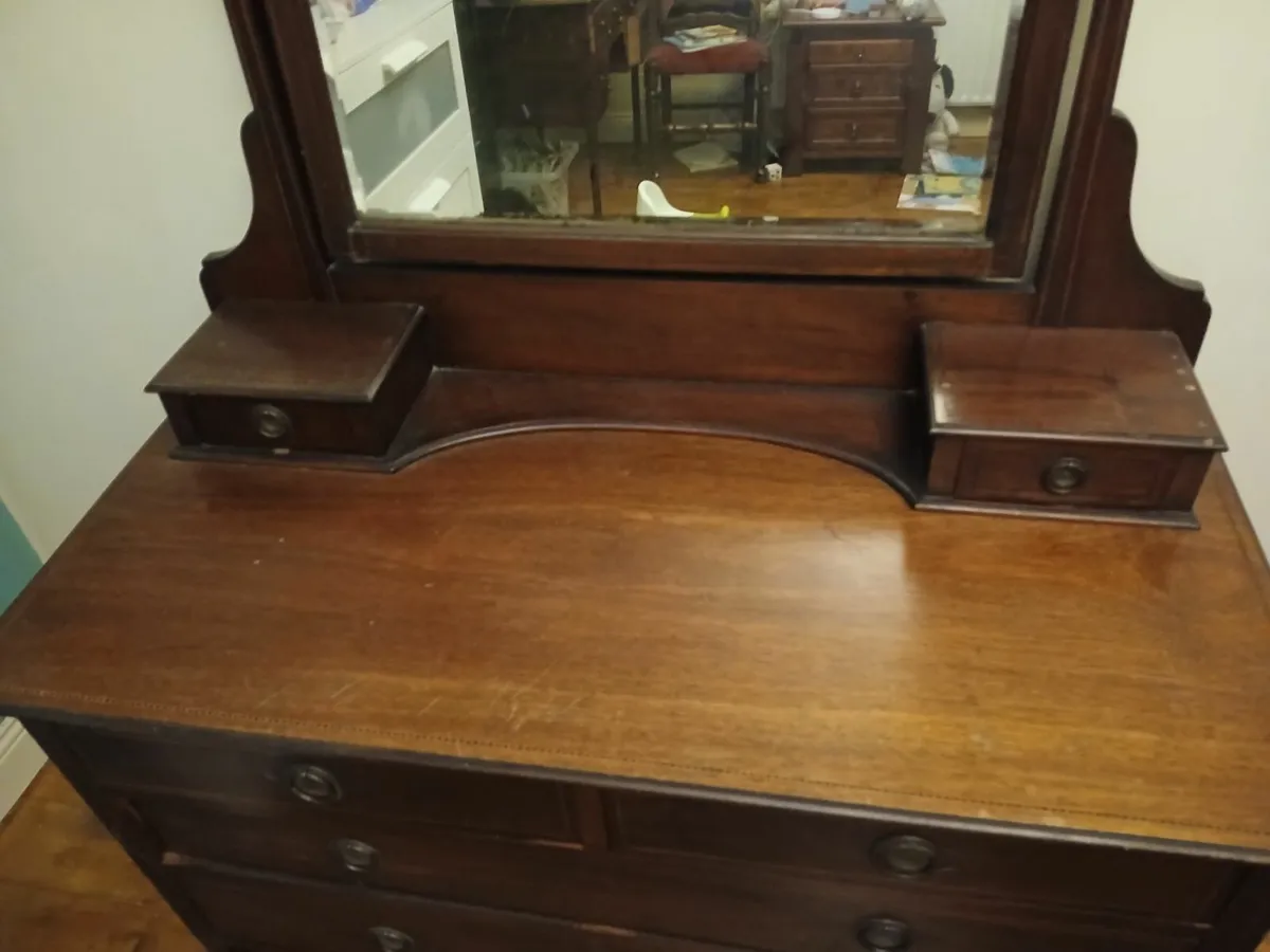 Chest of drawers with mirror - Image 2